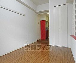 グランディール・フナダ 105 1階1Kのリビング/ダイニング