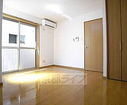 Ｒｅｑｕｉｅ大将軍 202 2階1Kのリビング/ダイニング