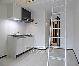 JR山陰本線 二条駅 徒歩10分の賃貸マンション 6階1DKのリビング/ダイニング