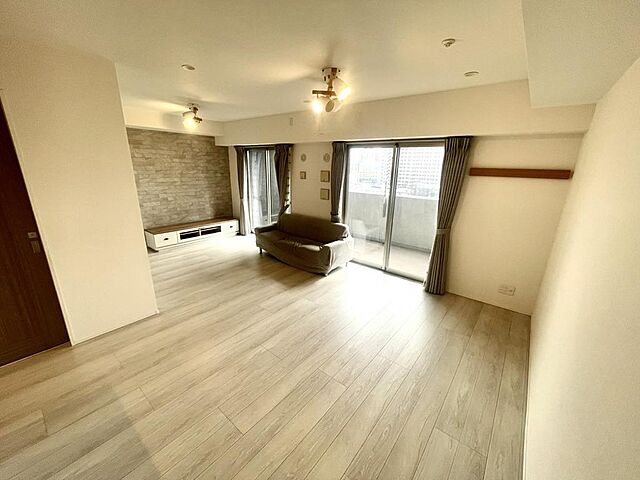 リビング/ダイニング レーベン東春日ミッドオアシス 7階/-