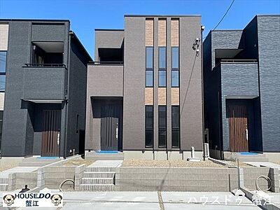 外観：閑静な住宅街に立地高品質な4ＬＤＫ木造2階建て近鉄名古屋線　近鉄弥富駅　徒歩9分駐車場　2台