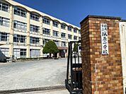 城原小学校まで　850m　徒歩約11分●教育目標「人間性豊かで実践力のある子どもの育成」校訓「人間性豊かで実践力のある子どもの育成」福岡市西区上山門1丁目にある公立小学校です。
