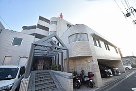 リブレ待兼山  ｜ 大阪府豊中市待兼山町33番26号（賃貸マンション2LDK・5階・59.76㎡） その1