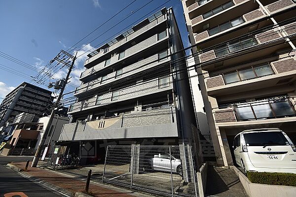 ビバリー江坂 ｜大阪府吹田市南金田２丁目(賃貸マンション2LDK・2階・52.44㎡)の写真 その1