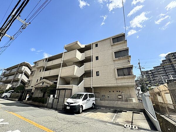 グランドール千里 ｜大阪府豊中市新千里南町２丁目(賃貸マンション2LDK・3階・70.00㎡)の写真 その1