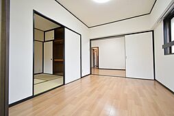 居間