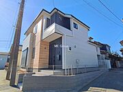洗練された外観、上質な住空間が広がる室内は永く安心して過ごせる住居です。 　