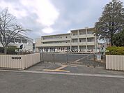 中学校 1680m 松戸市立小金中学校