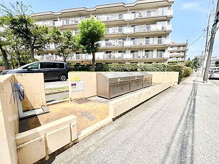 ゴミ置き場は常に整頓され清潔に保たれています。