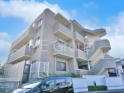 外観:溢れる陽光でご家族の笑顔も輝く 外観:溢れる陽光でご家族の笑顔も輝く