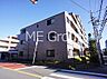 外観：前面道路はきちんと整備されています  