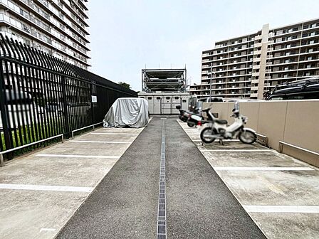 バイク置き場(空き状況は都度ご確認ください)