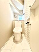 トイレは1階と2階それぞれに配置されていてとても便利です。 