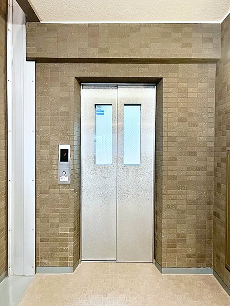 日常の上り下りに便利なエレベーター!