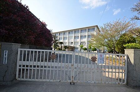 久留米市立江南中学校 680m