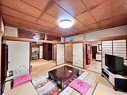 居間