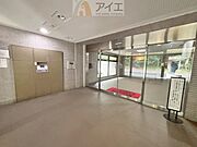 共用部の清掃・修理は管理員が実施