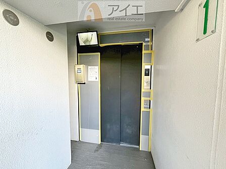 清掃も行き届いたエレベーターホール
