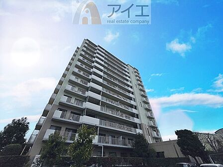 友人を呼びたくなるリノベーション済みのきれいな住まいです