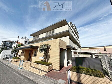 溢れる陽光でご家族の笑顔も輝く住まい