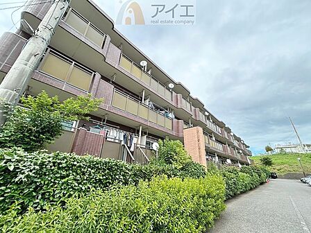 友人を呼びたくなるリノベーション済みのきれいな住まいです