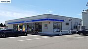 ローソン　北見西三輪店ローソン　北見西三輪店 390m
