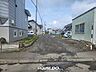 外観：前面道路含む現地写真