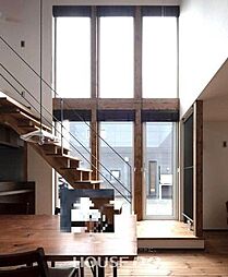 中古戸建　北進町1丁目 4LDKのリビング/ダイニング