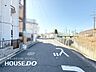 外観：前面道路含む現地写真