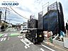 外観：前面道路含む現地写真
