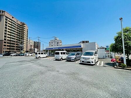 ローソン　大野城東大利二丁目店 300m