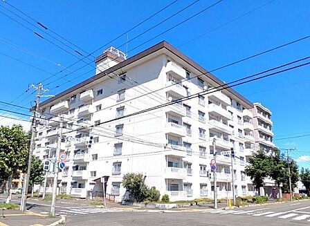 全国約740店舗展開中のネットワークを活かし、【ハウスドゥ札幌栄町】が豊富な成約実績と情報力で住まい探しをサポート☆多くの方に選ばれている安心感で、理想の一邸へ導きます!お気軽にお問い合わせください♪