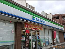 ファミリーマート中小田井二丁目店 638m