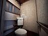 トイレ：トイレは2ヶ所あり、朝の忙しい時間帯や来客時にも便利です。