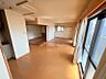 リビング/ダイニング：LDK横の和室は扉を開ければ大空間に！お子様の遊び場やお昼寝、客間としても重宝する便利な間取りです。
