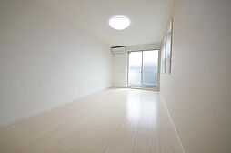 多摩都市モノレール 柴崎体育館駅 徒歩4分の賃貸アパート 2階1Kのリビング/ダイニング