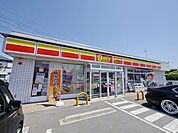 デイリーヤマザキ所沢上新井店 782m