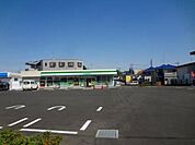 ファミリーマート昭島東文化通り店 徒歩1分。コンビニ 50m