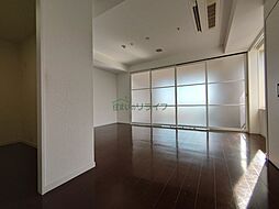 都営新宿線 市ヶ谷駅 徒歩2分の賃貸マンション 11階2LDKのリビング/ダイニング