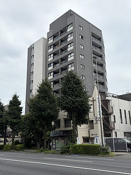 【現地外観写真】都営三田線「本蓮沼」駅まで徒歩4分。「大手町」駅まで乗り換えなしでアクセスできるなど、都心への移動がスムーズ。通勤・通学やお出掛けにも便利です。