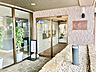 エントランス：【エントランス】オートロックが採用されており、防犯面にも配慮されたマンションです。