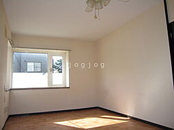 月寒原レジデンス 102 1階1LDKのリビング/ダイニング