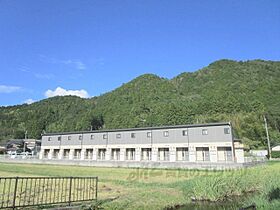 レオパレス篠山 208 ｜ 兵庫県丹波篠山市大沢新（賃貸アパート1K・2階・23.61㎡） その1