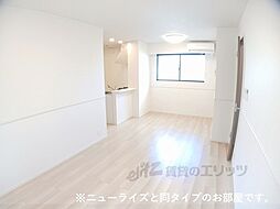 ブルーム 2階2LDKのリビング/ダイニング