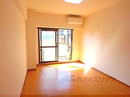 ＡＰＥＸ　ＦＬＡＴ　Ｒ 102 1階1Kのリビング/ダイニング