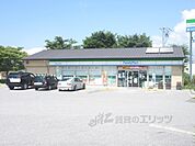 ファミリーマート　滋賀県立大学前店まで850メートル