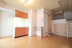 カナン中央町　Ｂ館 3階ワンルームのリビング/ダイニング