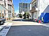 外観：小学校徒歩2分！お子様の通学にも安心！
