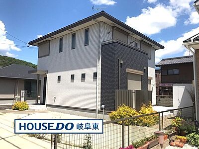 外観：岐阜市琴塚2丁目に築浅美邸の中古戸建が登場！！お気軽にお問い合わせください♪