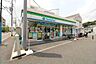 周辺：ファミリーマート 日吉本町駅前店 徒歩9分。 680m